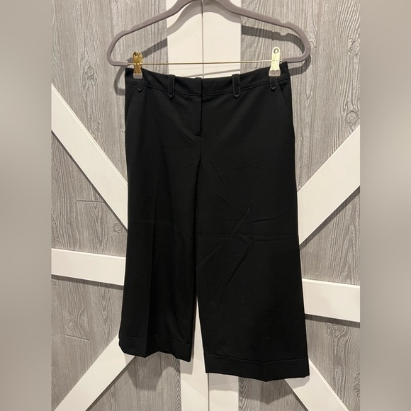 The Limited Pants - 146. The Limited Cassidy Fit Cuffed Capri Pant 0 • Ins 20 Rise 8